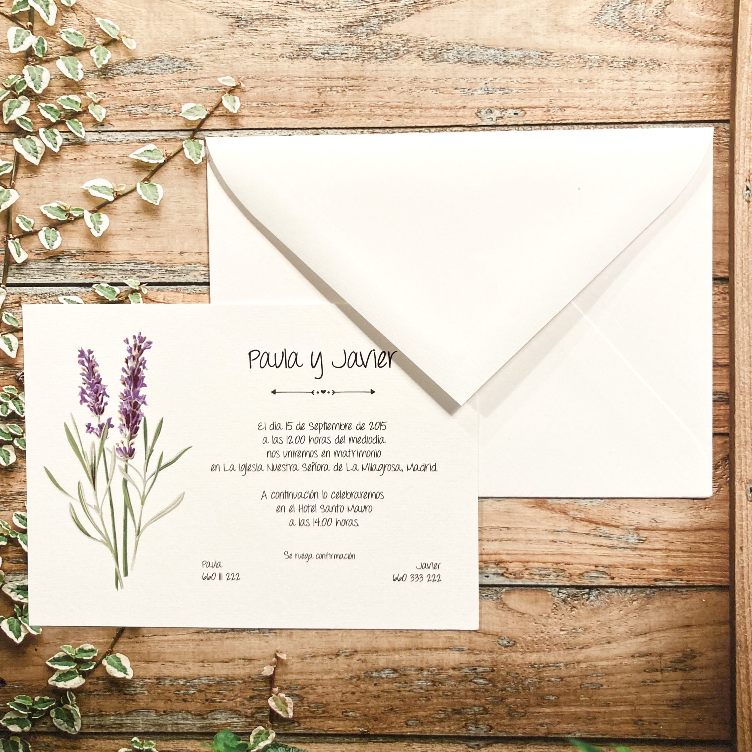 Invitación de boda dos lavandas